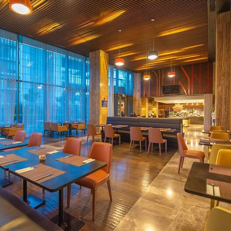Hilton Garden Inn Istanbul Atatuerk Airport Buitenkant foto