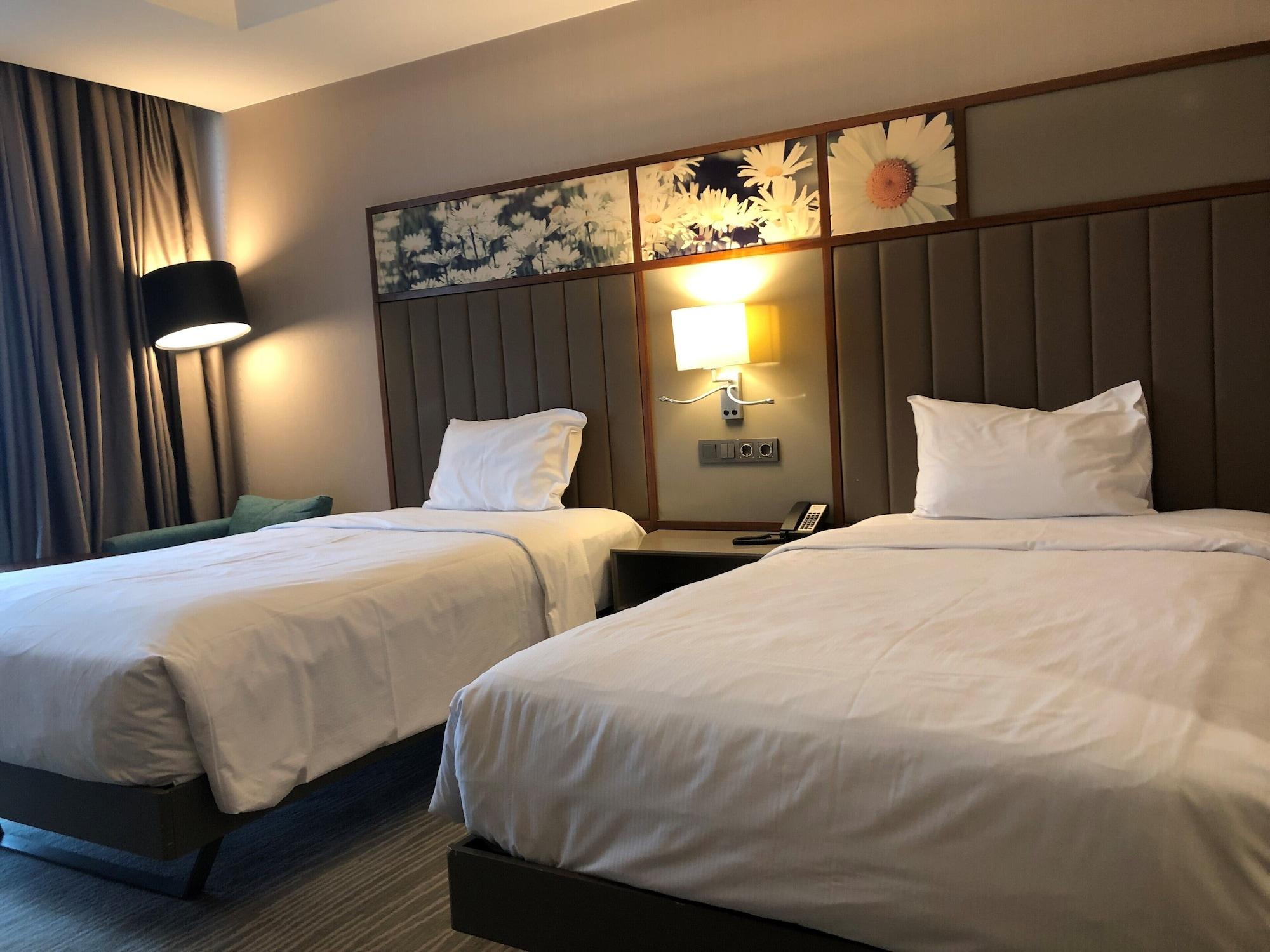 Hilton Garden Inn Istanbul Atatuerk Airport Buitenkant foto