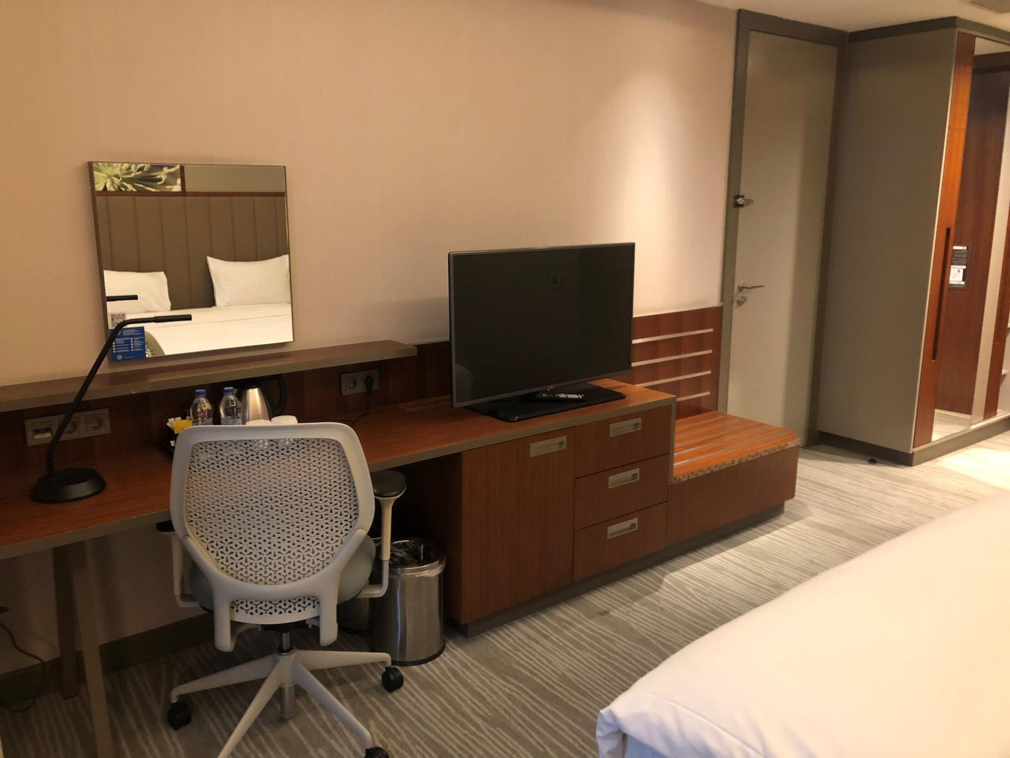 Hilton Garden Inn Istanbul Atatuerk Airport Buitenkant foto