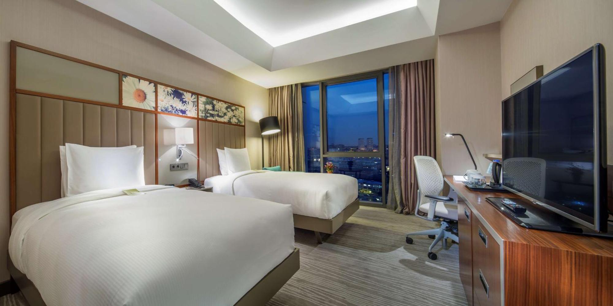 Hilton Garden Inn Istanbul Atatuerk Airport Buitenkant foto