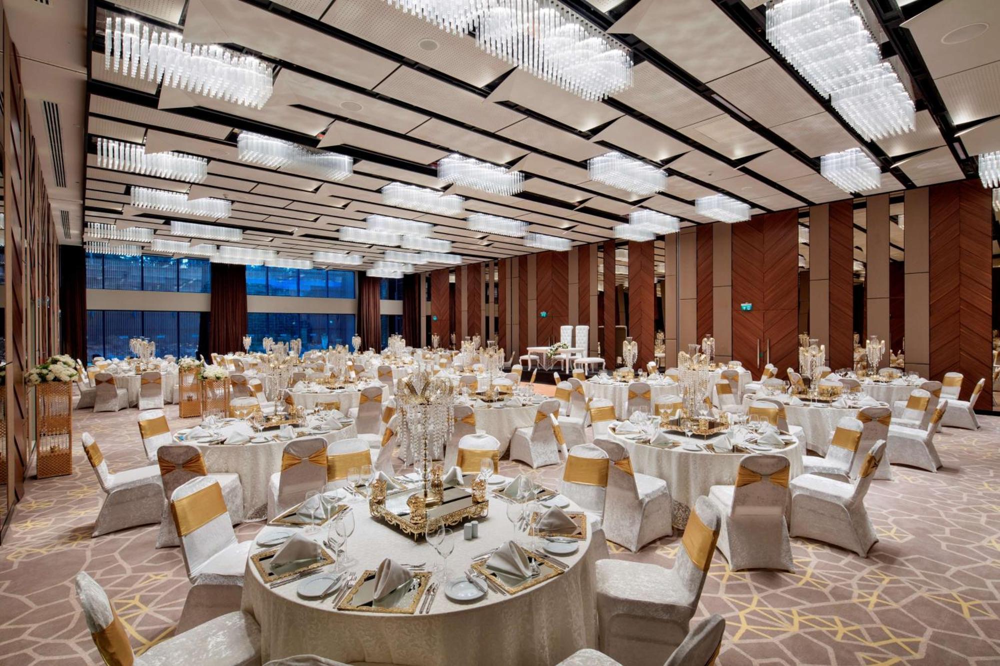 Hilton Garden Inn Istanbul Atatuerk Airport Buitenkant foto
